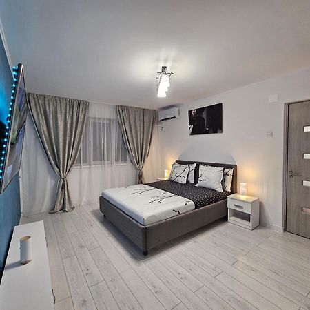 Ksm Studio Крайова Стая снимка